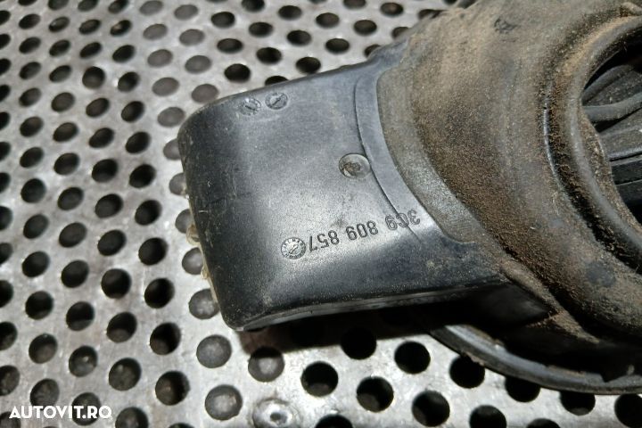Usita rezervor 3C9809857 3C9809857 Volkswagen VW Passat B6 [2005 - 20 - 3