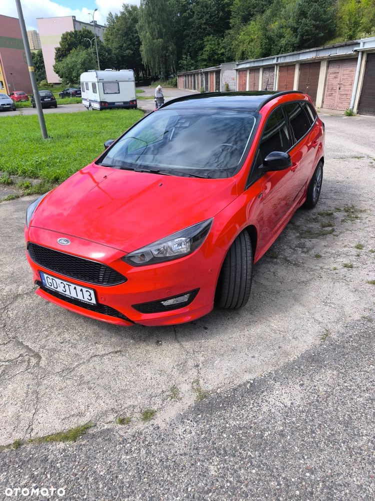 Ford Focus SW 1.5 EcoBoost S&S ST-LINE - 2