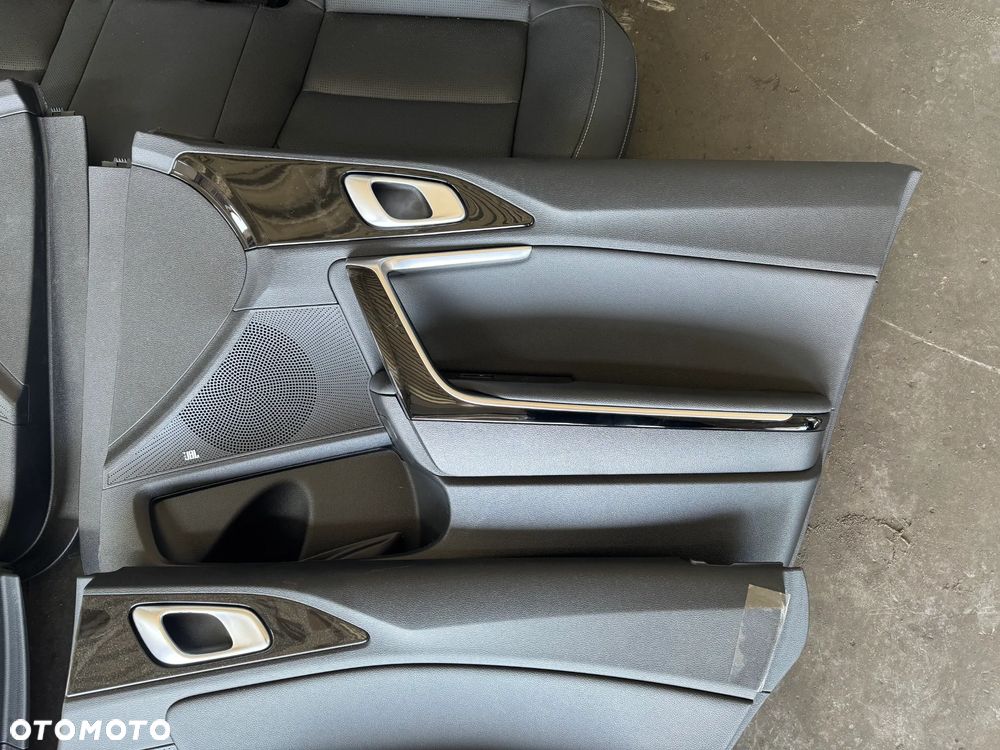 Fotele komplet wnętrze skóra Kia Ceed III LIFT GT HB - 10