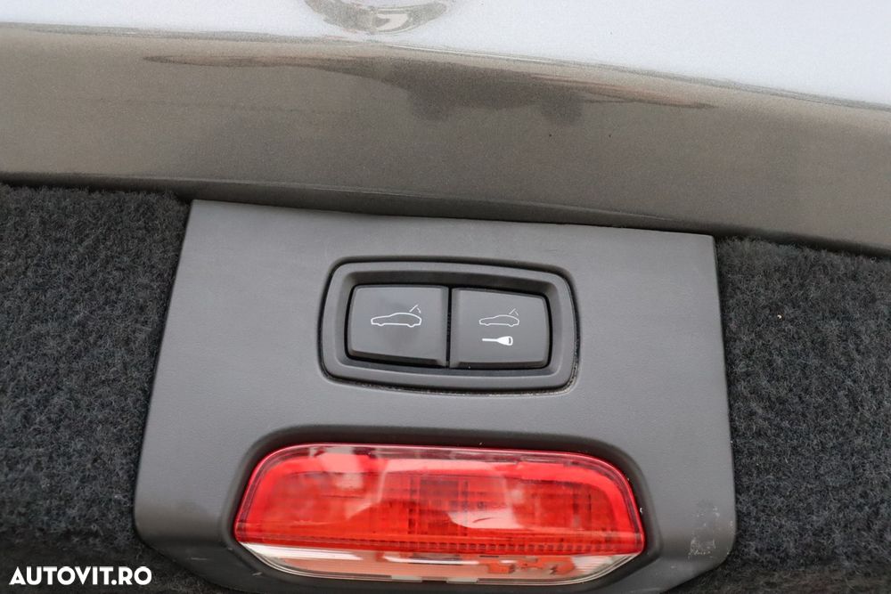 Porsche Cayenne 4.2 L S - 33