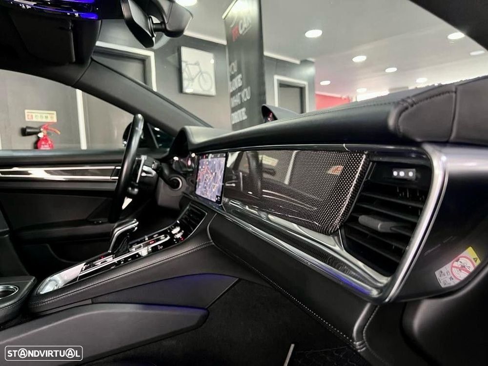 Porsche Panamera 4 S - 9