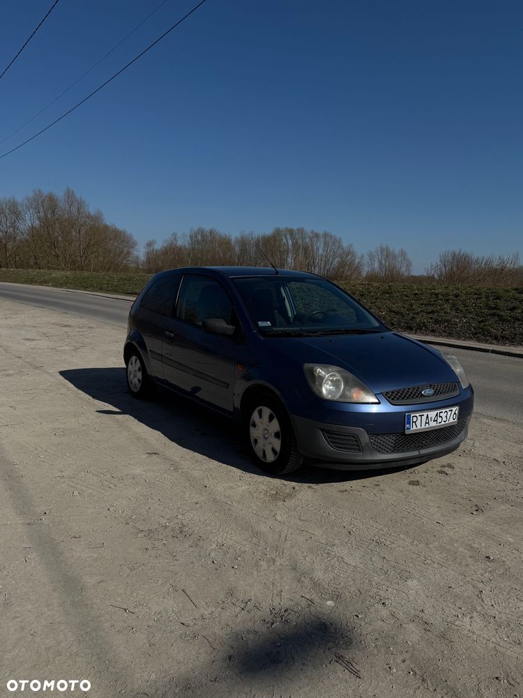 Ford Fiesta - 2