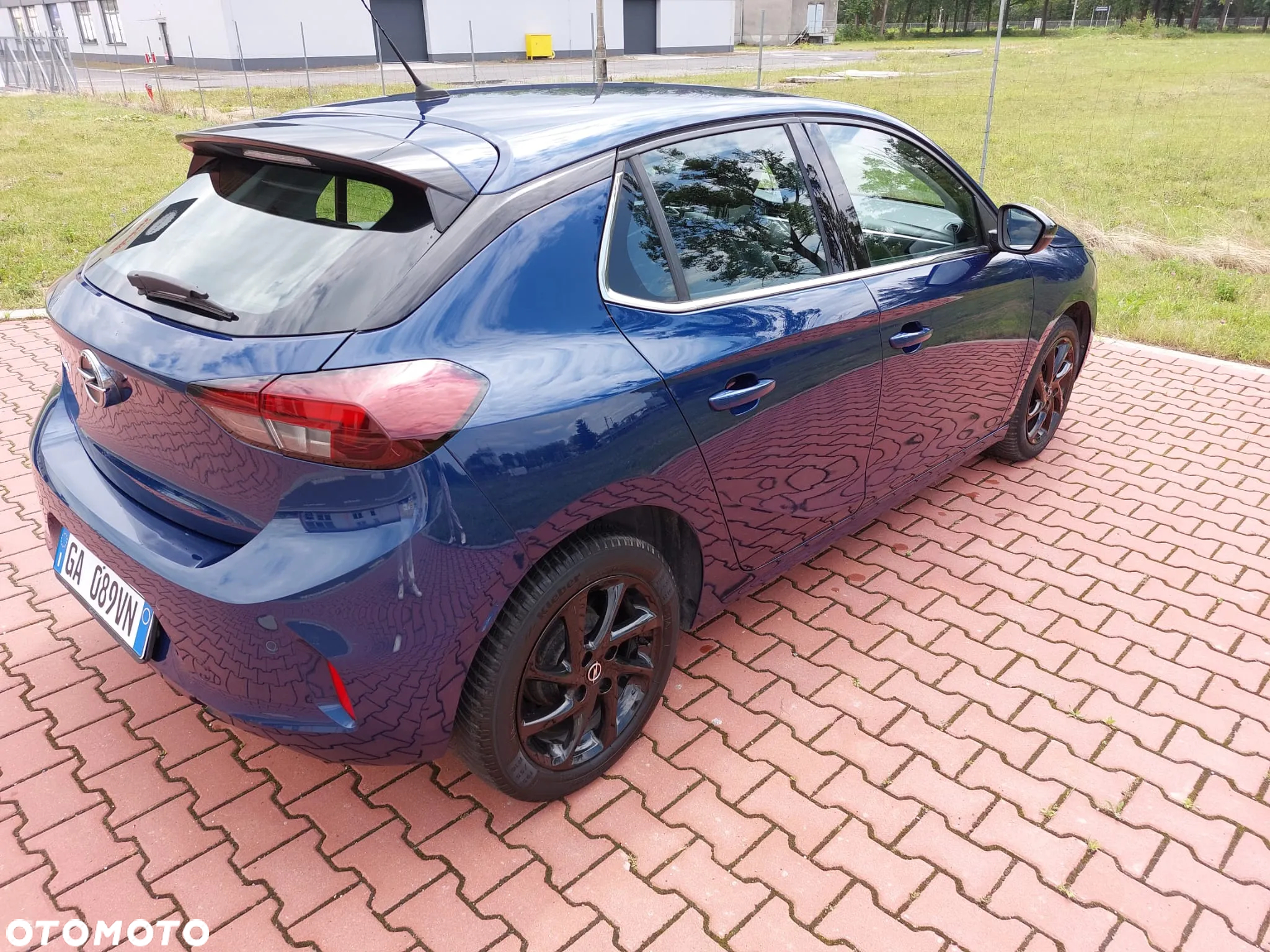 Opel Corsa 1.2 Elegance S&S - 8