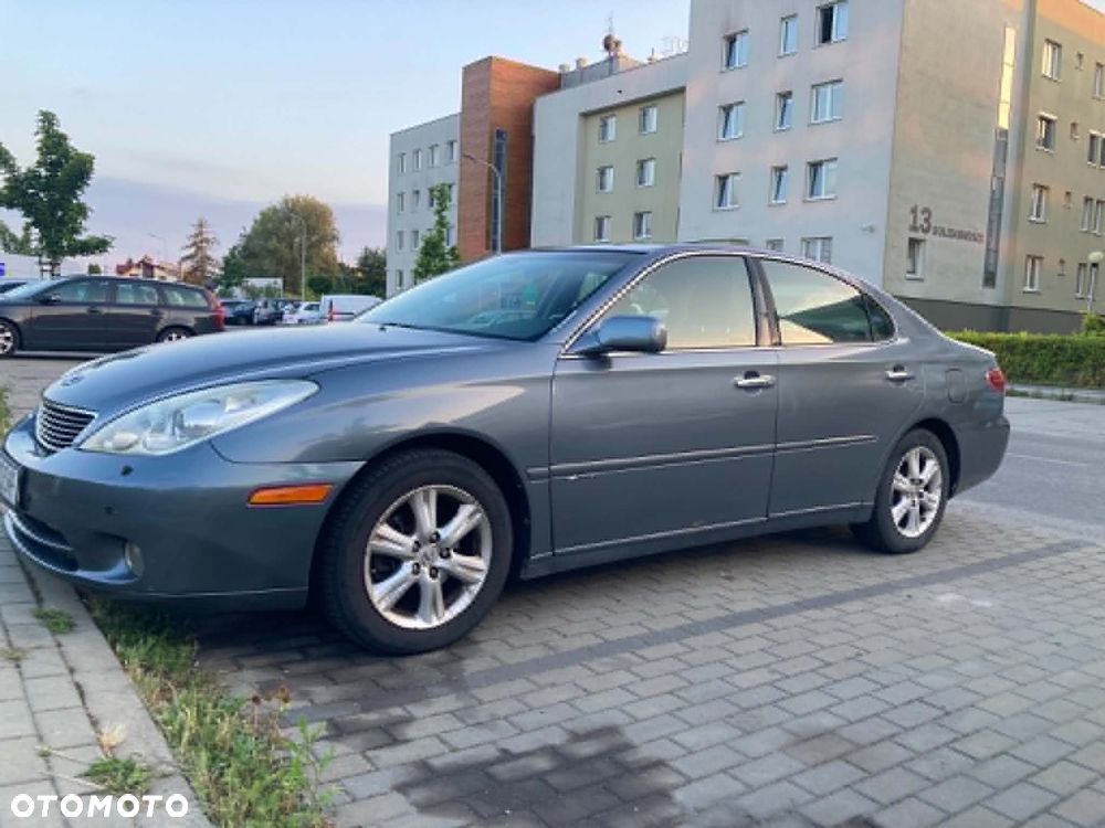 Lexus ES - 1