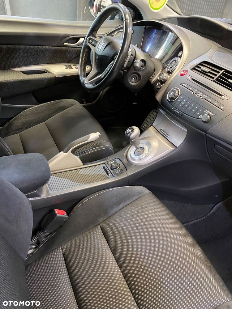 Honda Civic 1.8 TypeS + i-SHIFT - 9