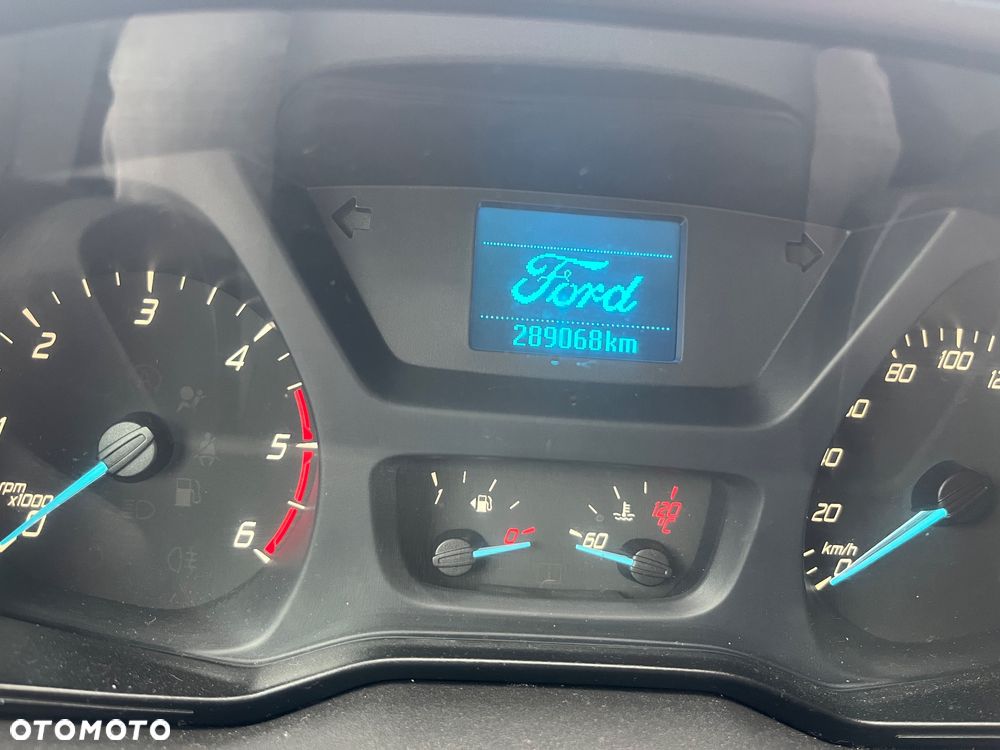 Ford Transit - 9