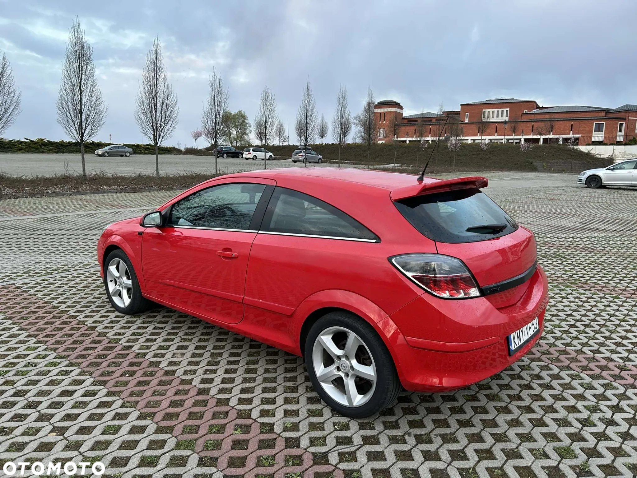 Opel Astra GTC 1.8 Cosmo - 3