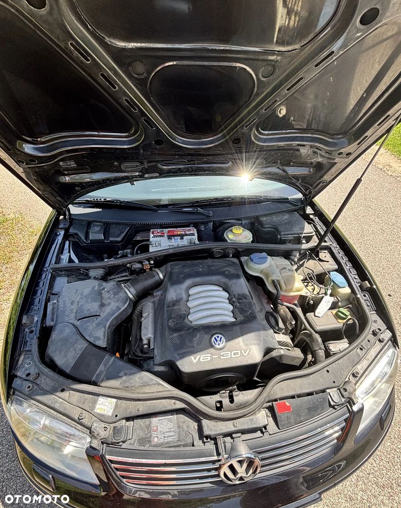 Volkswagen Passat - 10
