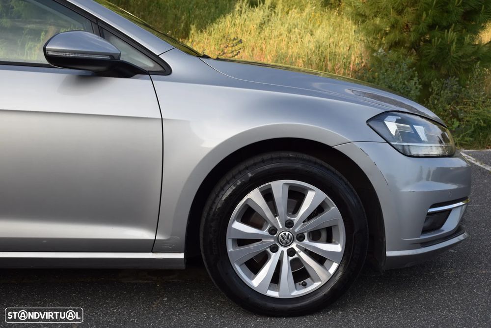 VW Golf Variant 1.6 TDi Confortline - 31