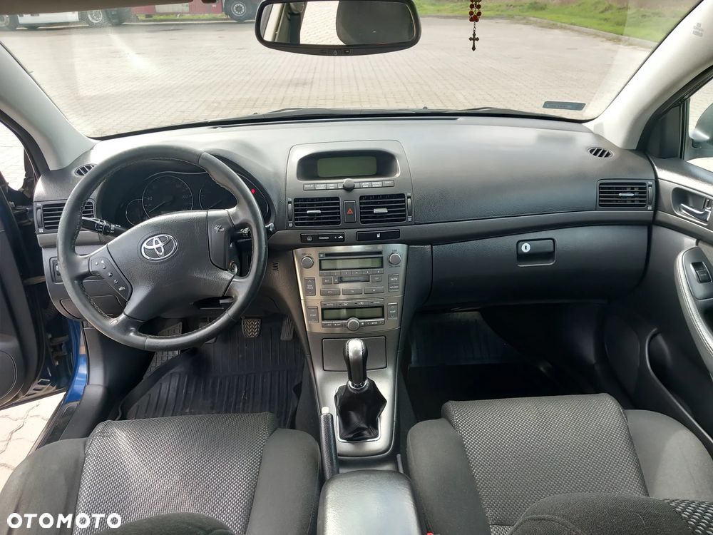 Toyota Avensis 2.0 D-Cat Sol - 6