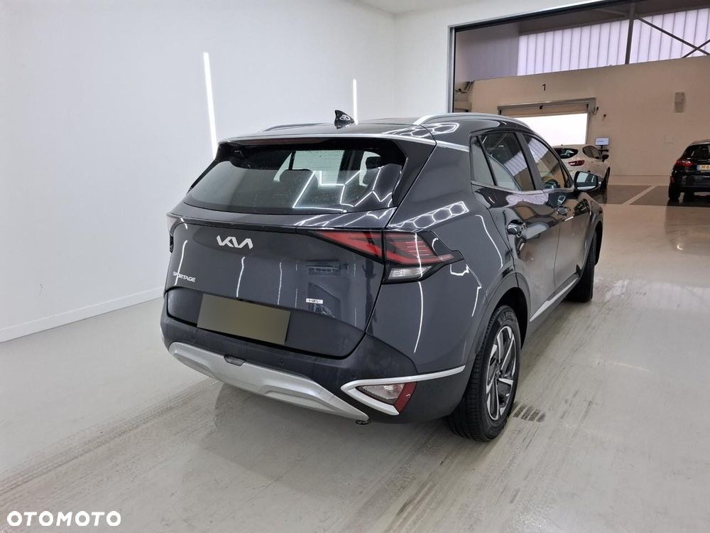 Kia Sportage 1.6 T-GDI HEV Business Line 2WD - 6
