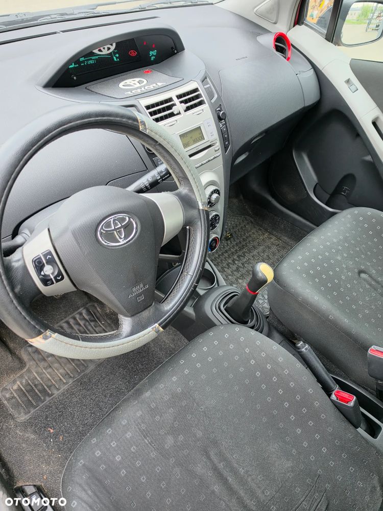 Toyota Yaris 1.0 Luna A/C - 5