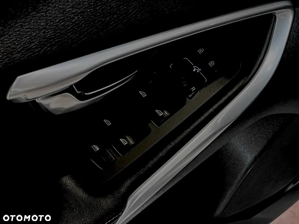 Volvo V40 - 22