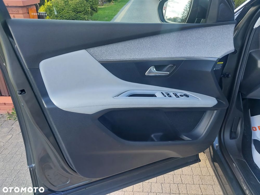 Peugeot 3008 BlueHDi 120 Stop & Start Allure - 11