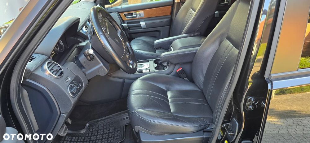 Land Rover Discovery IV 3.0 SD V6 HSE - 6