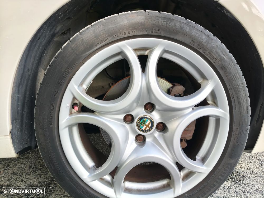 Alfa Romeo MiTo 1.6 JTD Distinctive - 20