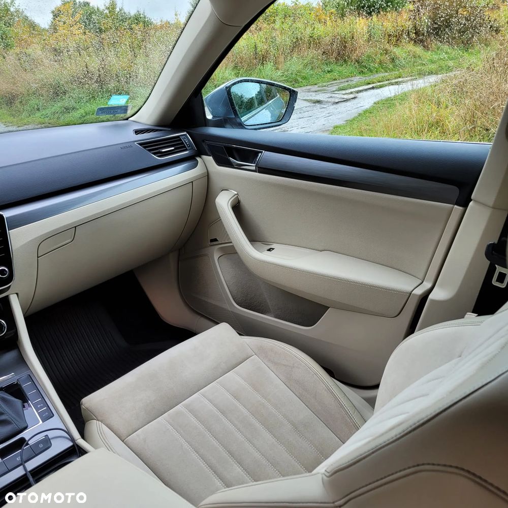 Skoda Superb 2.0 TDI SCR Style DSG - 12