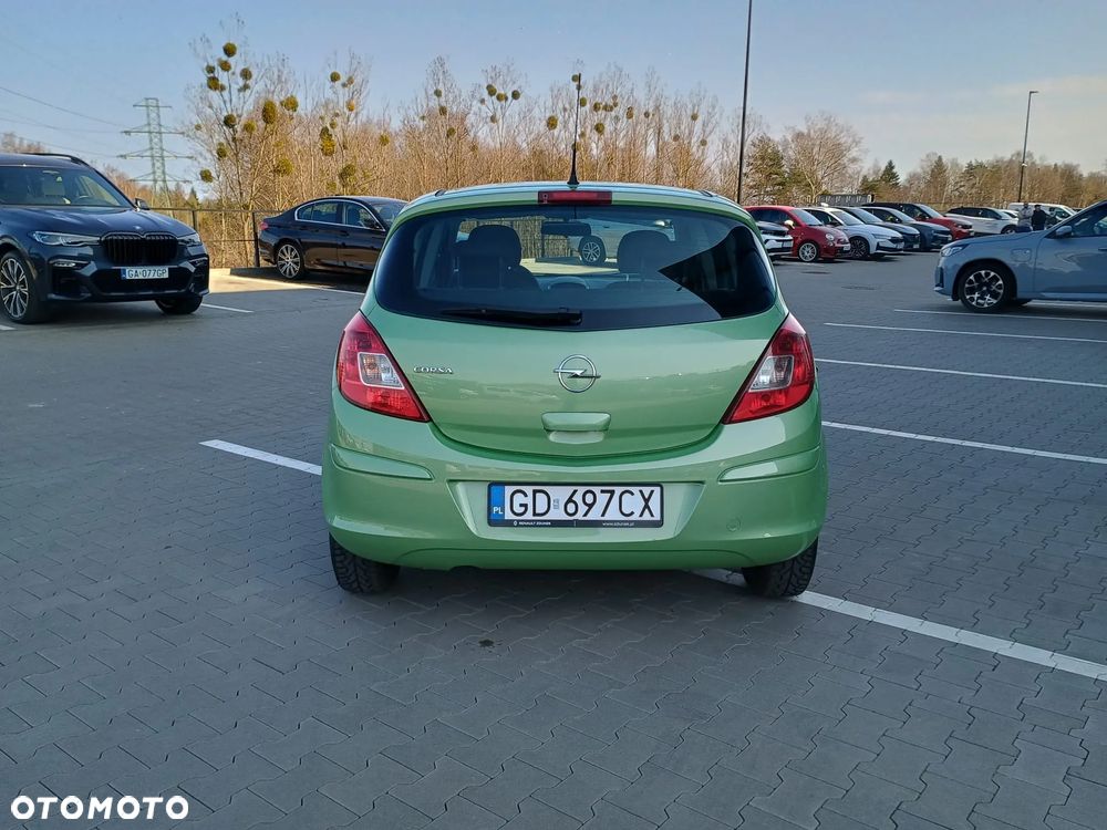 Opel Corsa 1.2 16V Enjoy - 6