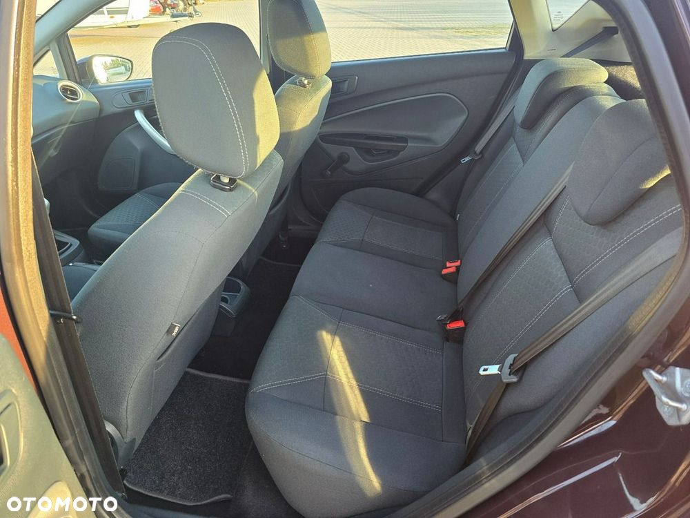 Ford Fiesta - 18