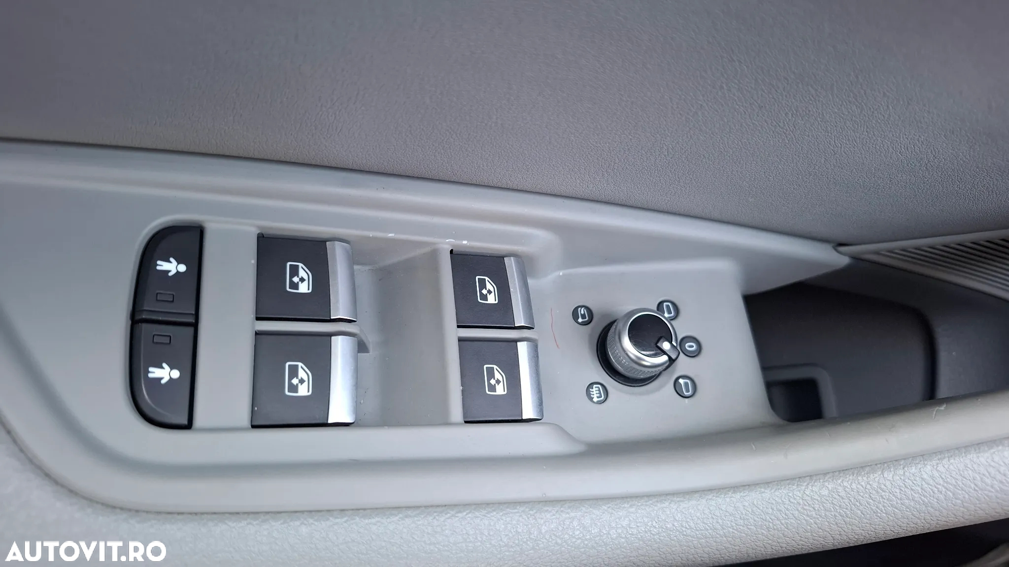 Audi A4 2.0 TDI DPF clean diesel multitronic Attraction - 23