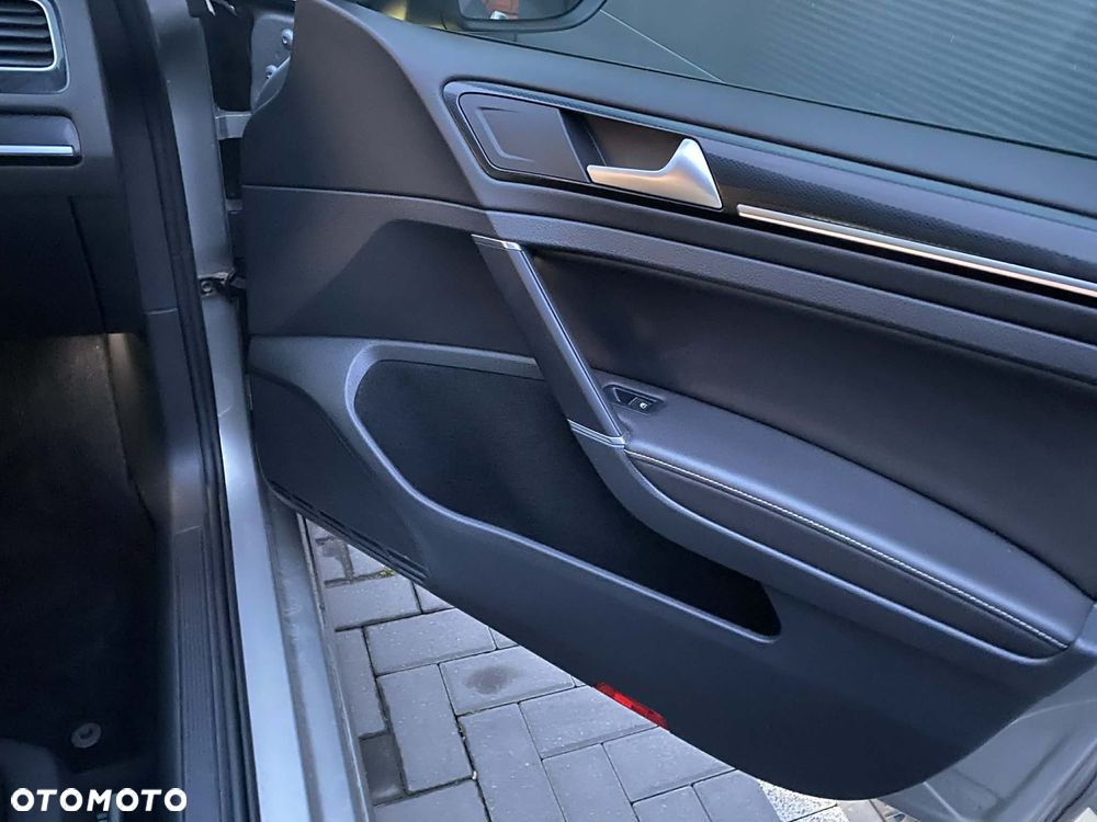 Volkswagen Golf 2.0 BlueTDI Highline - 20