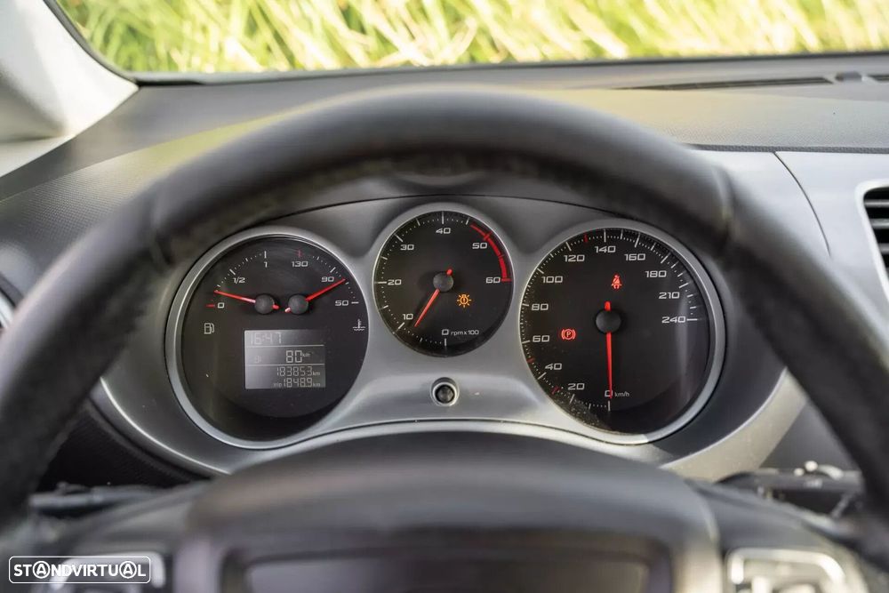 SEAT Leon 1.6 TDI Style Ecomotive - 10