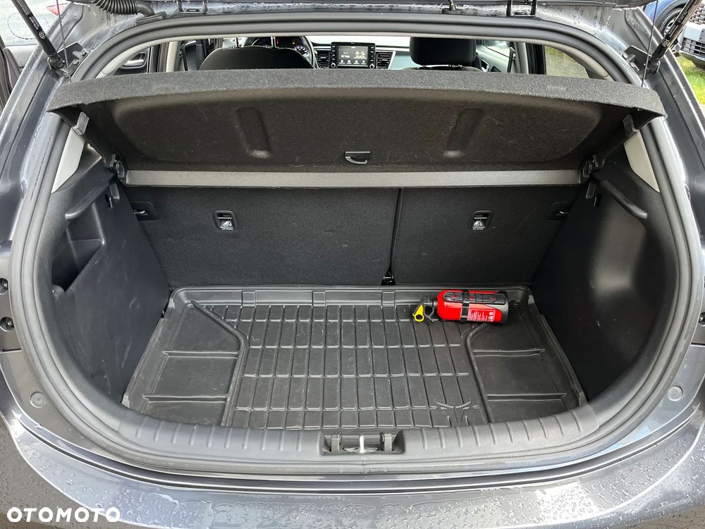Kia Rio 1.2 L - 17