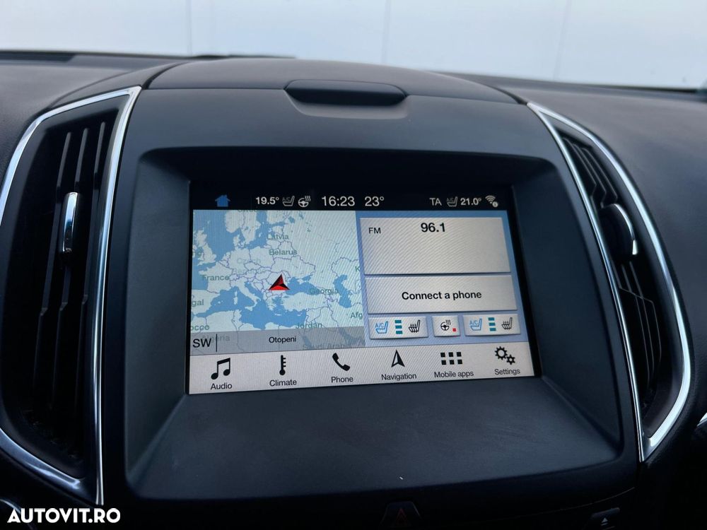 Ford Edge - 35
