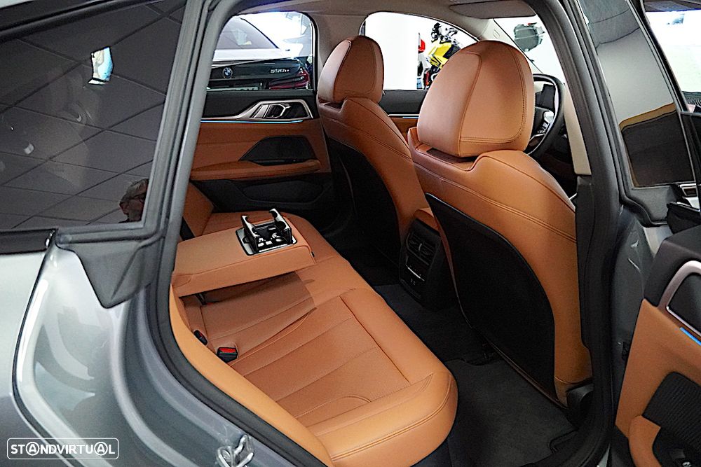 BMW i4 eDrive40 - 7