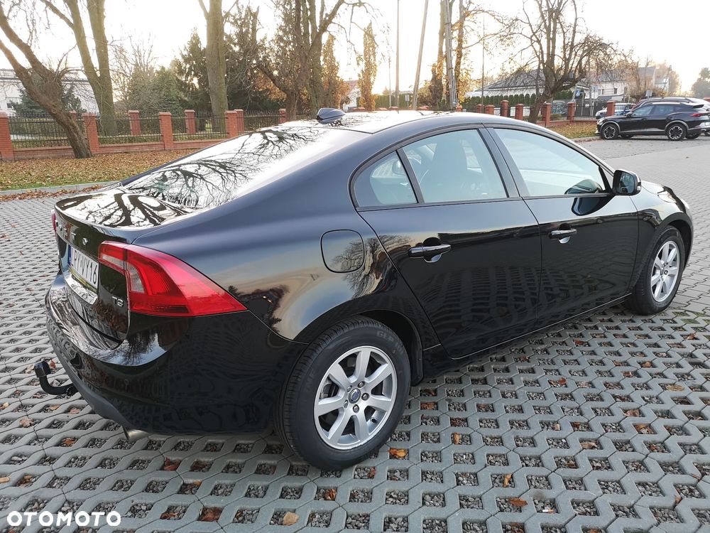 Volvo S60 T3 Edition - 13