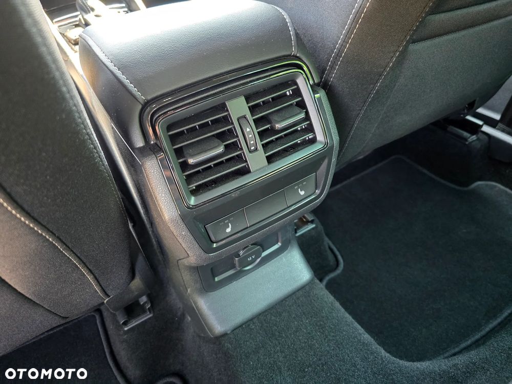 Skoda Karoq 2.0 TSI 4x4 DSG Sportline - 20
