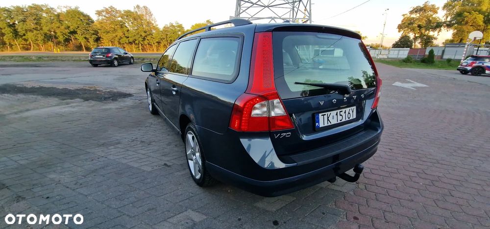 Volvo V70 2.0 Momentum - 23
