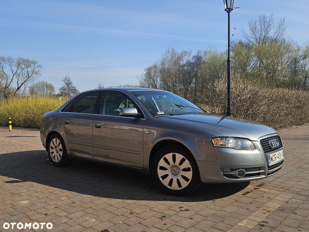 Audi A4 Limousine 2.0 TDI - 4