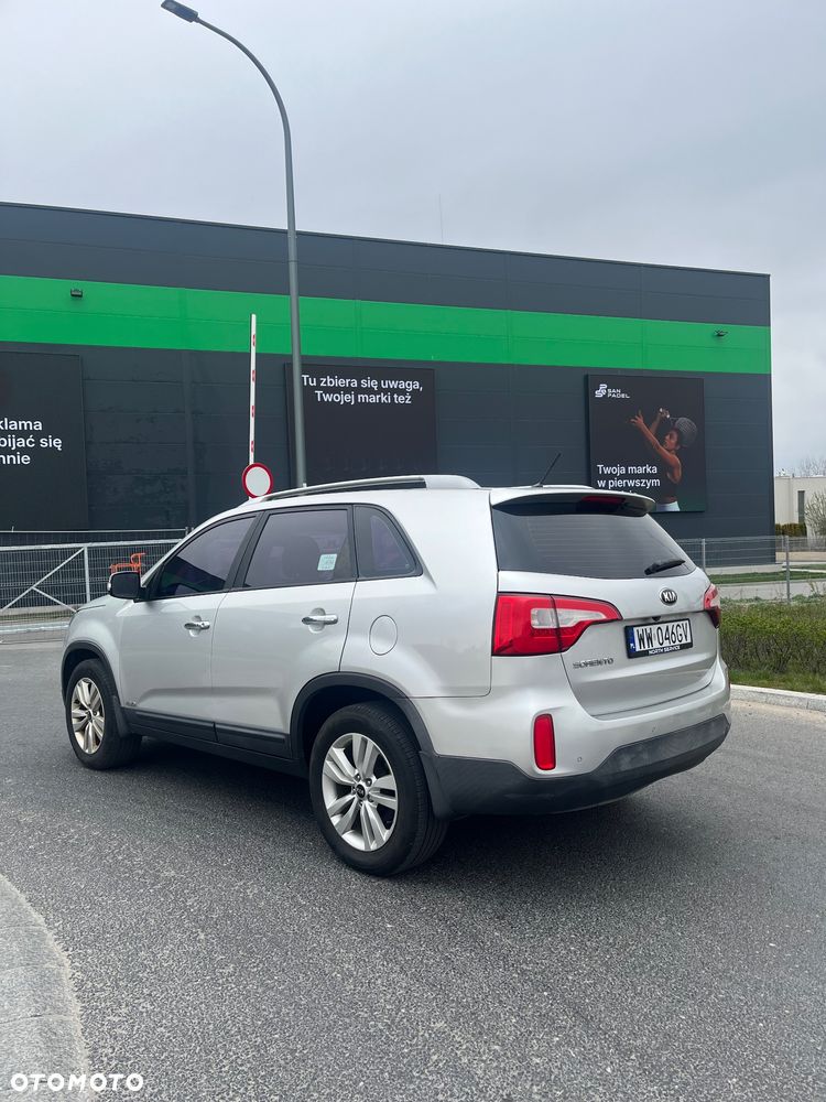 Kia Sorento - 4
