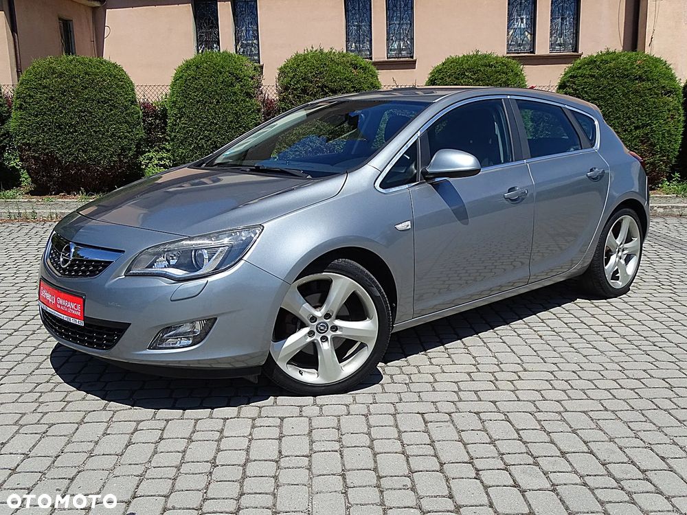 Opel Astra 1.6 Turbo Cosmo - 16