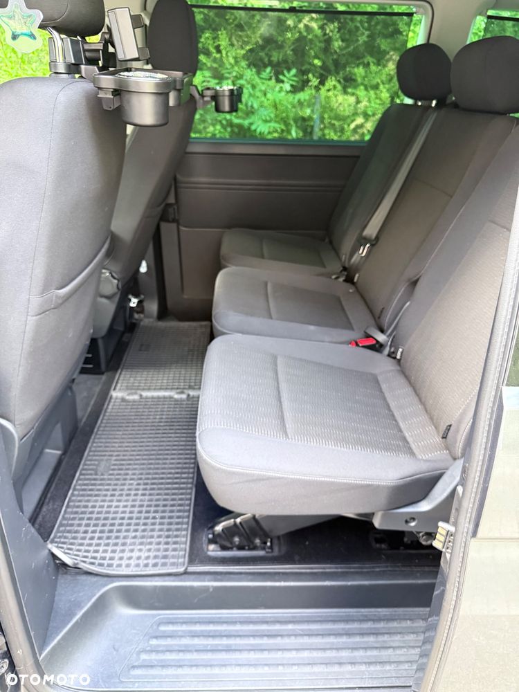 Volkswagen Caravelle - 19