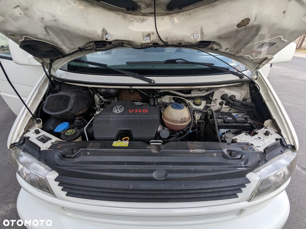 Volkswagen Caravelle GL - 8