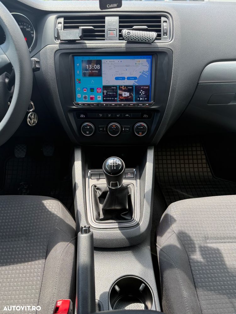 Volkswagen Jetta 2.0 TDI Comfortline - 10