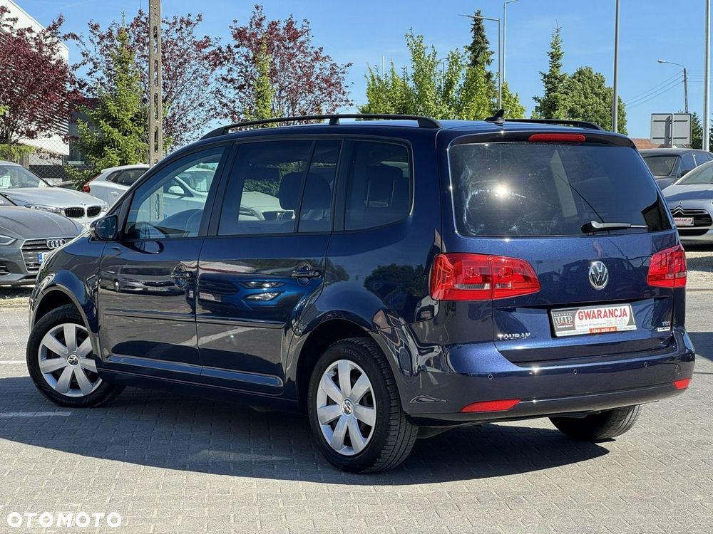 Volkswagen Touran 1.6 TDI DPF BlueMotion Technology DSG Comfortline - 6