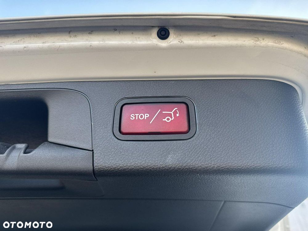 Mercedes-Benz GLC - 17