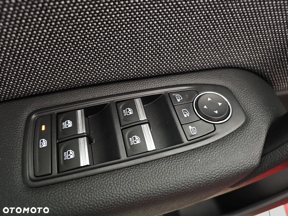 Renault Captur TCe Mild Hybrid 160 EDC TECHNO - 11