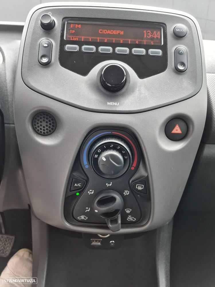 Peugeot 108 1.0 VTi Allure - 14