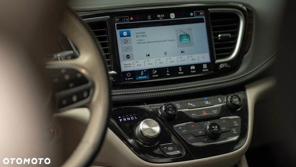 Chrysler Pacifica - 7