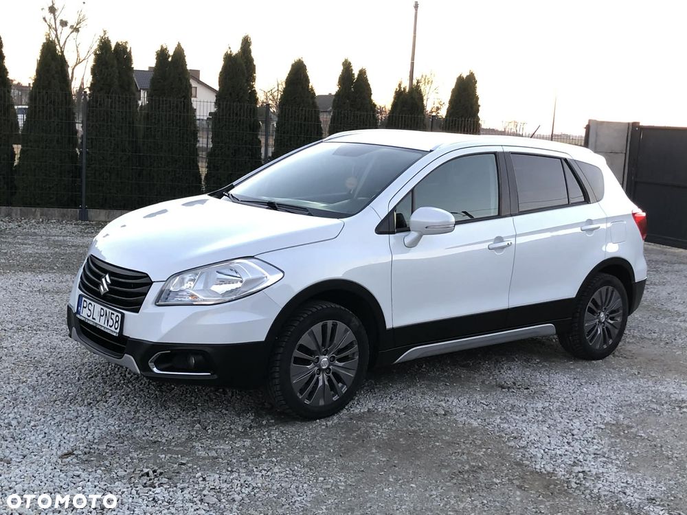 Suzuki SX4 1.6 Premium - 4