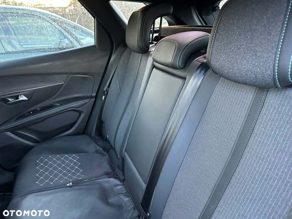 Peugeot 3008 1.2 PureTech Allure Pack S&S EAT8 - 8