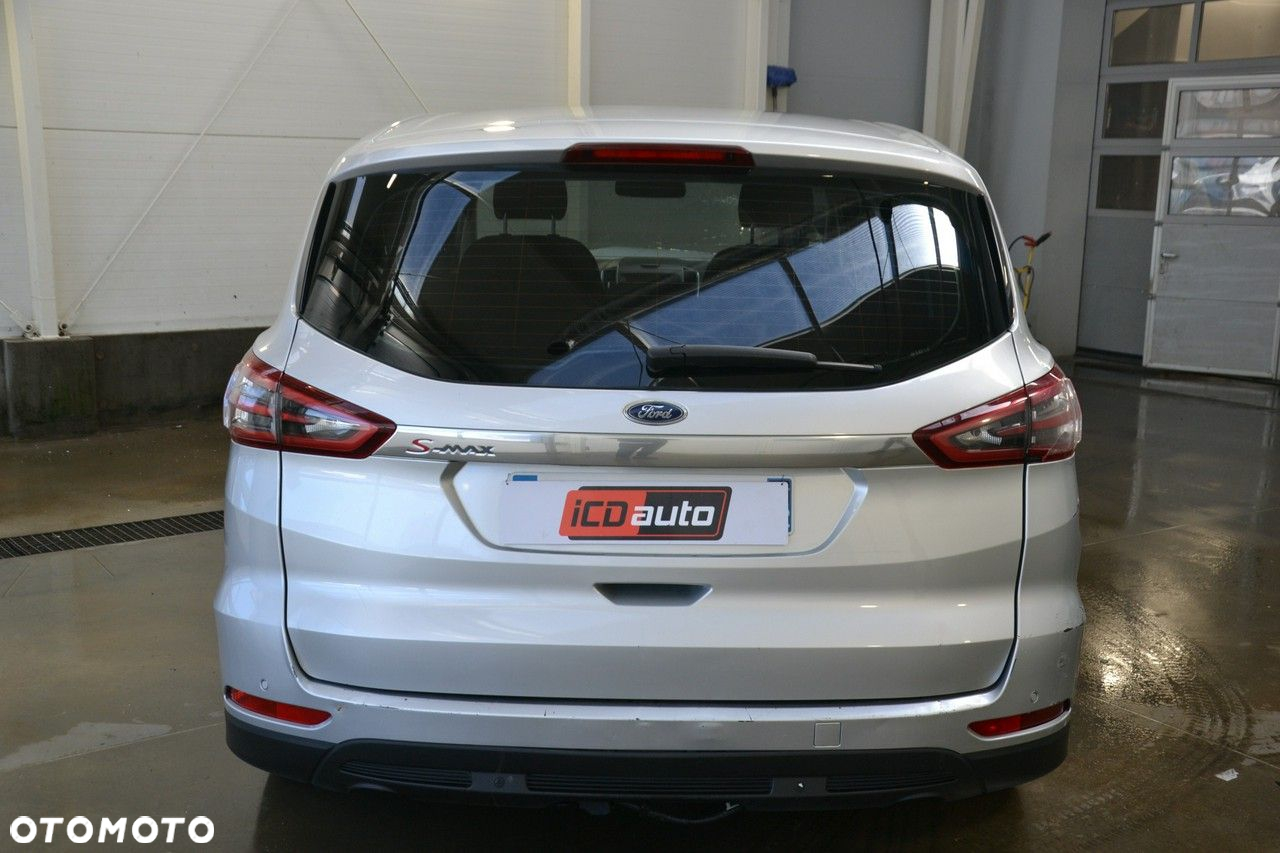 Ford S-Max - 7