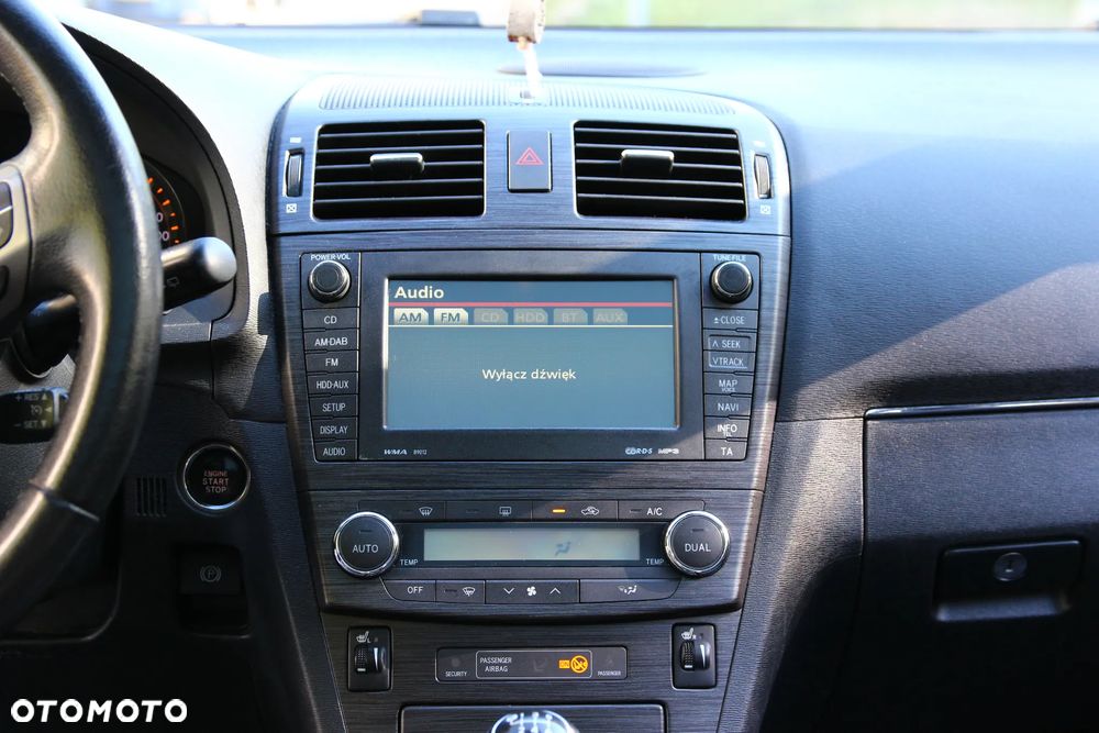 Toyota Avensis 2.0 Prestige NAVI - 7