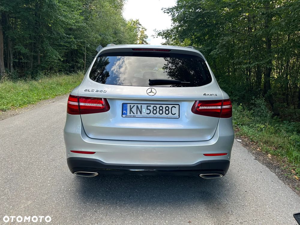 Mercedes-Benz GLC - 6