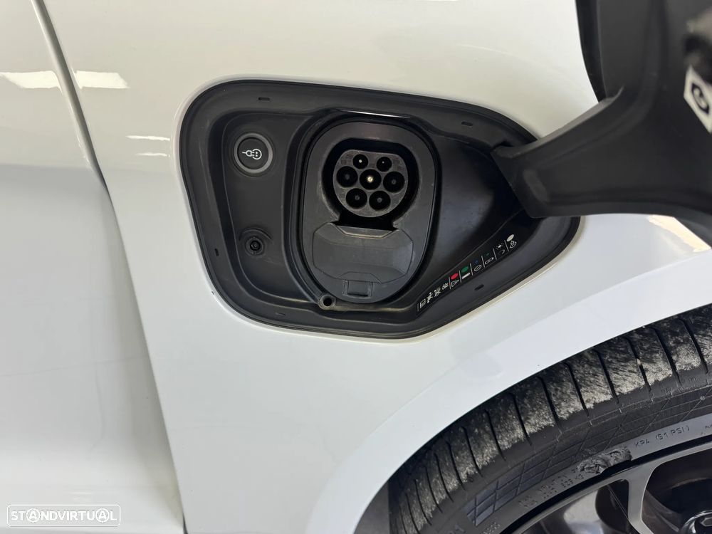 Porsche Taycan Bateria Performance Plus - 7