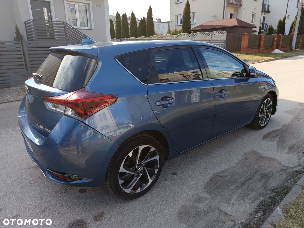 Toyota Auris - 4
